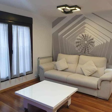 Centro Aparcamiento Gratuito Al Lado Del Pilar Daire Zaragoza Dış mekan fotoğraf